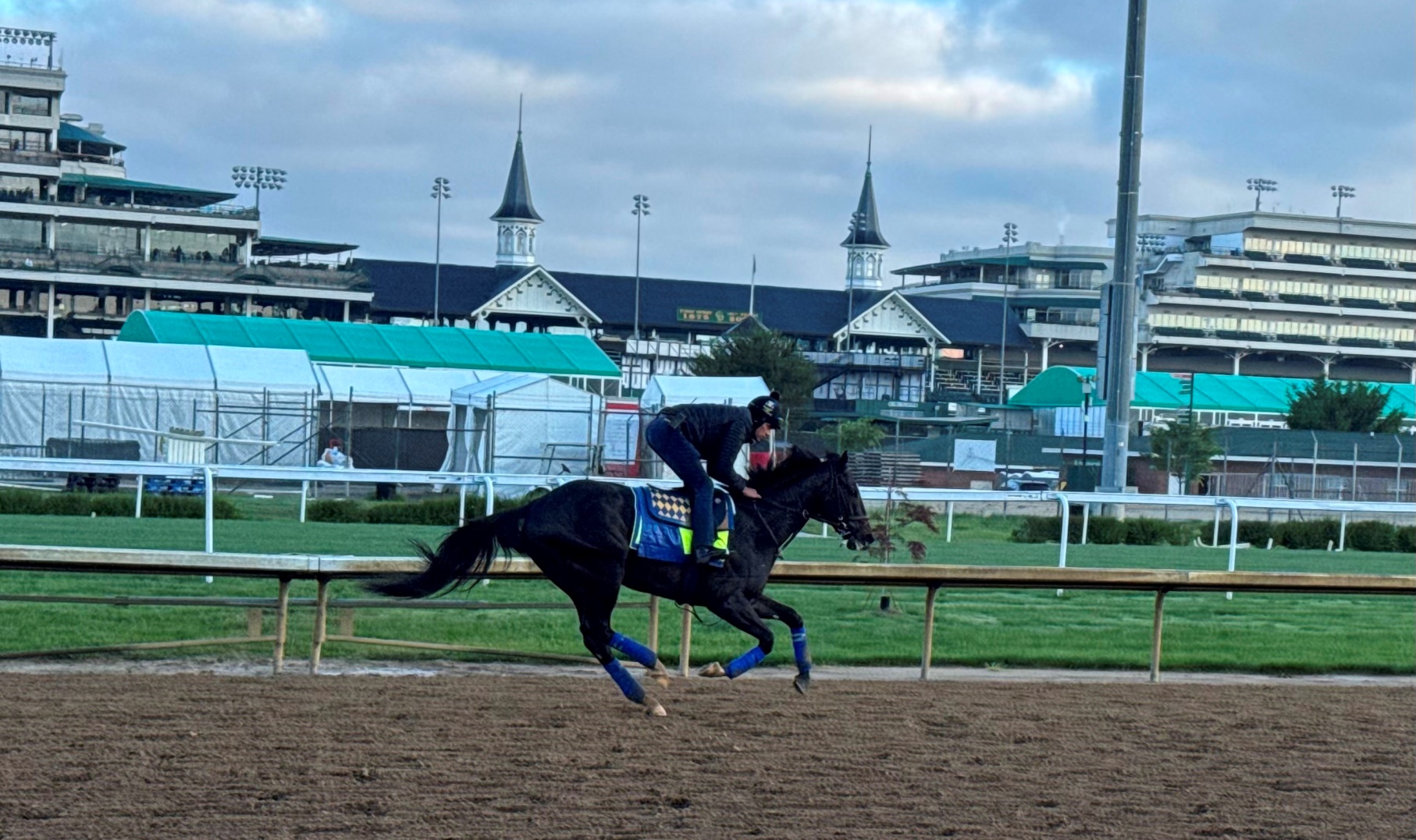 Heart of Honor galloping at Churchill Downs ahead of Preakness Stakes 2025 debut