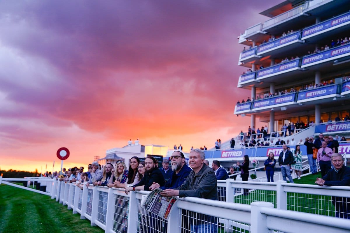 Formal, ridden by Oisin Murphy, storms to victory in the Listed Surrey Stakes on the opening day of the 2025 Betfred Derby Festival at Epsom Downs.