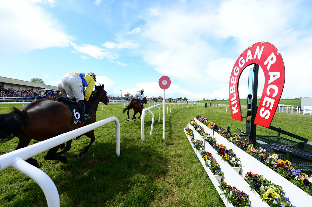 Kilbeggan Jumps Card 2025 evening racing in Westmeath