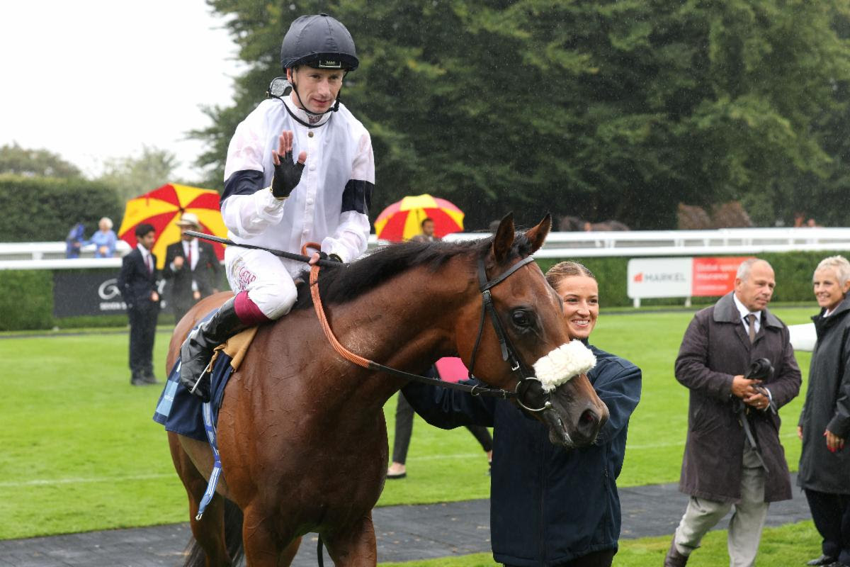 Stellar Sunrise wins British Stallion Studs EBF Maiden 2025 at Goodwood under Oisin Murphy