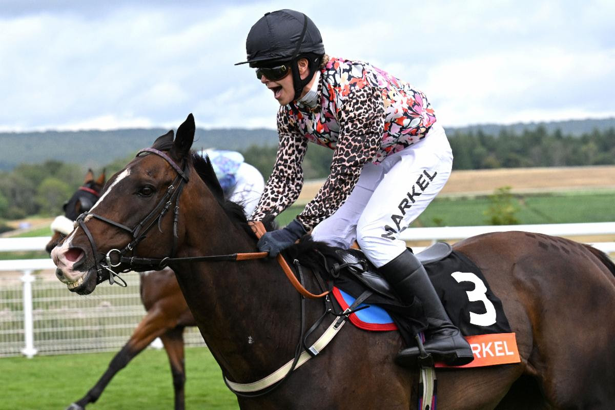Sophie Forsyth wins 2025 Markel Magnolia Cup aboard Woodcote Girl at Goodwood