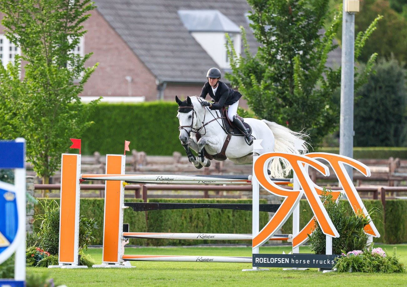 Gilles Thomas wins CSI4* 1.50m ahead of Grand Prix Finale at Longines Tops International Arena