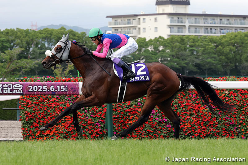 Exciting action at Chukyo Races August 17 featuring top jockeys and key contenders
