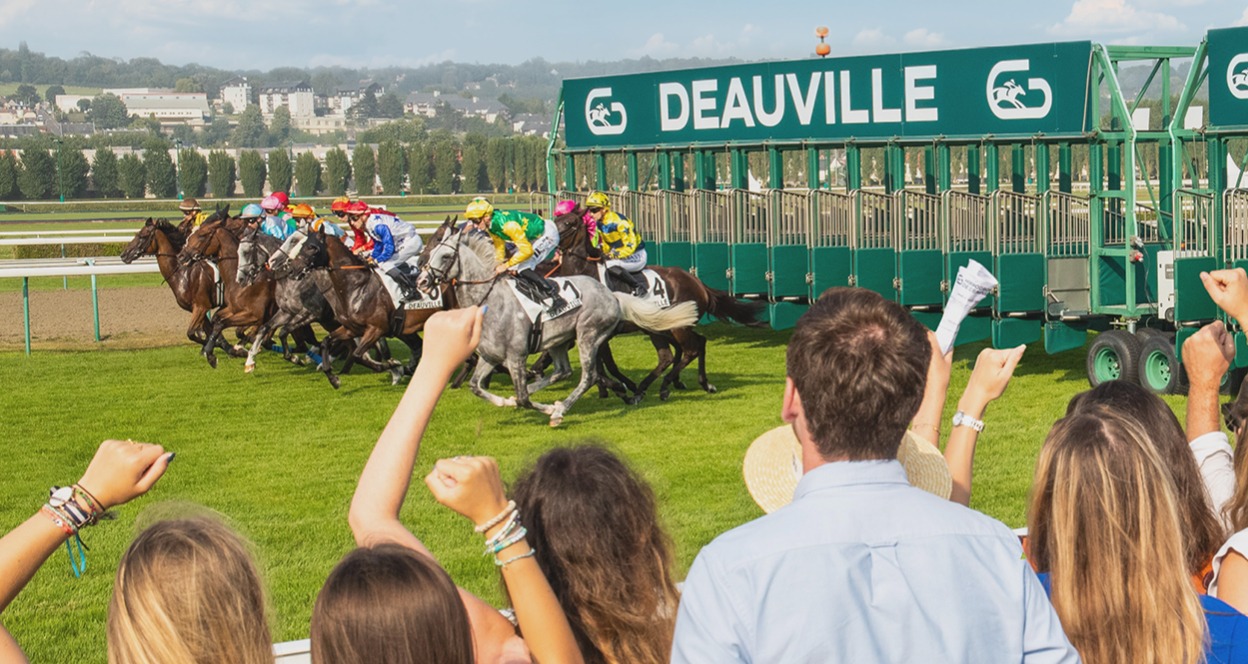 Jayson Werth cheering for Outfielder in the Sumbe Prix Morny at Deauville racecourse