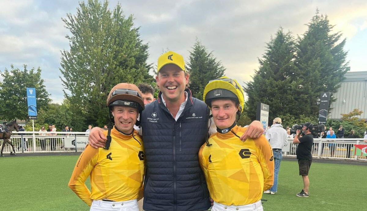 Mr Swivell winning at Wolverhampton for The East in Racing League 2025