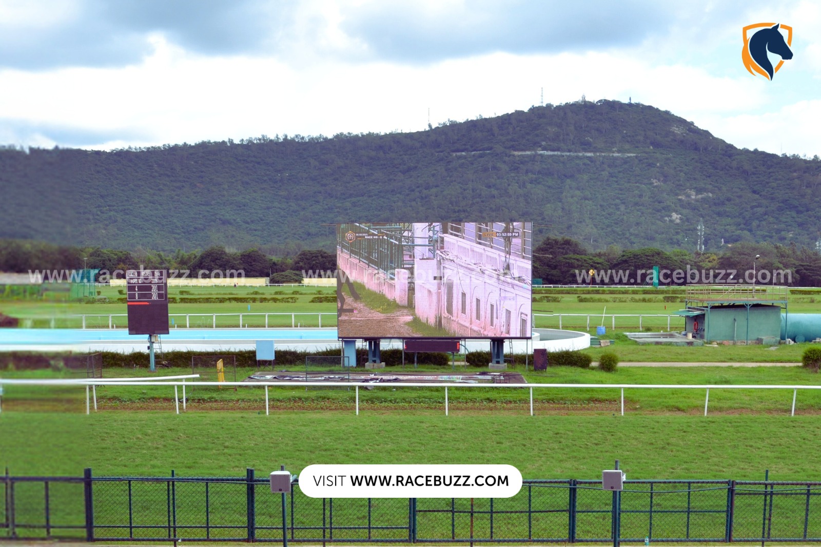 Horses racing at Mysore Race Club during the 2025 Mysore 1000 Guineas