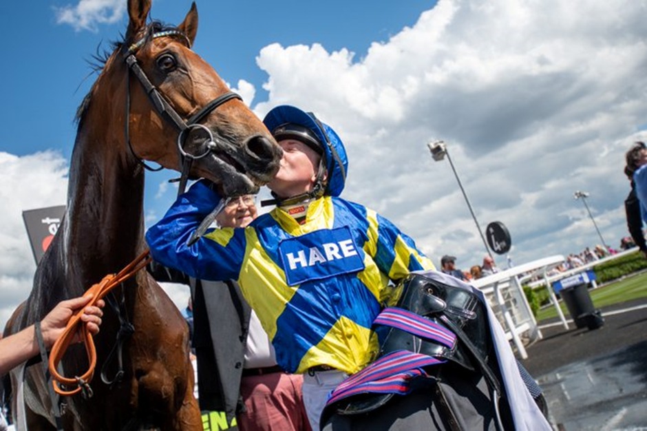 Newcastle Racecourse evening racing under the floodlights on 25 September 2025