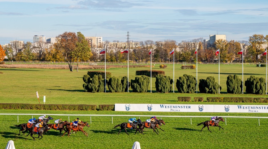 Horses racing at Służewiec Racecourse during Warsaw Race Day 2025