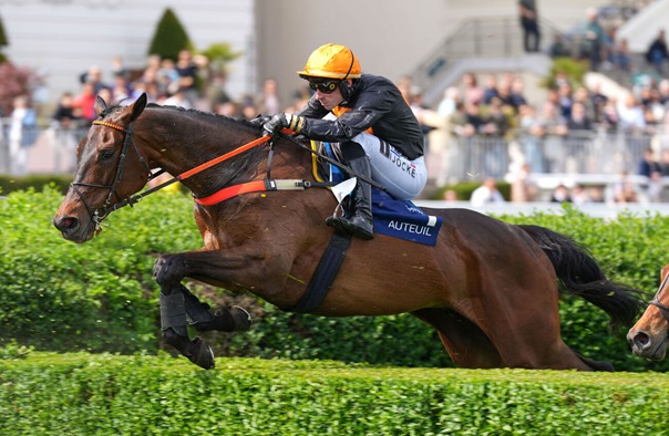 Horses racing at the France Galop Clairefontaine Autumn Finale 2025 in Normandy