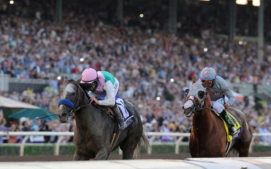 Churchill Downs Fall Meet race day under the twin spires on November 12