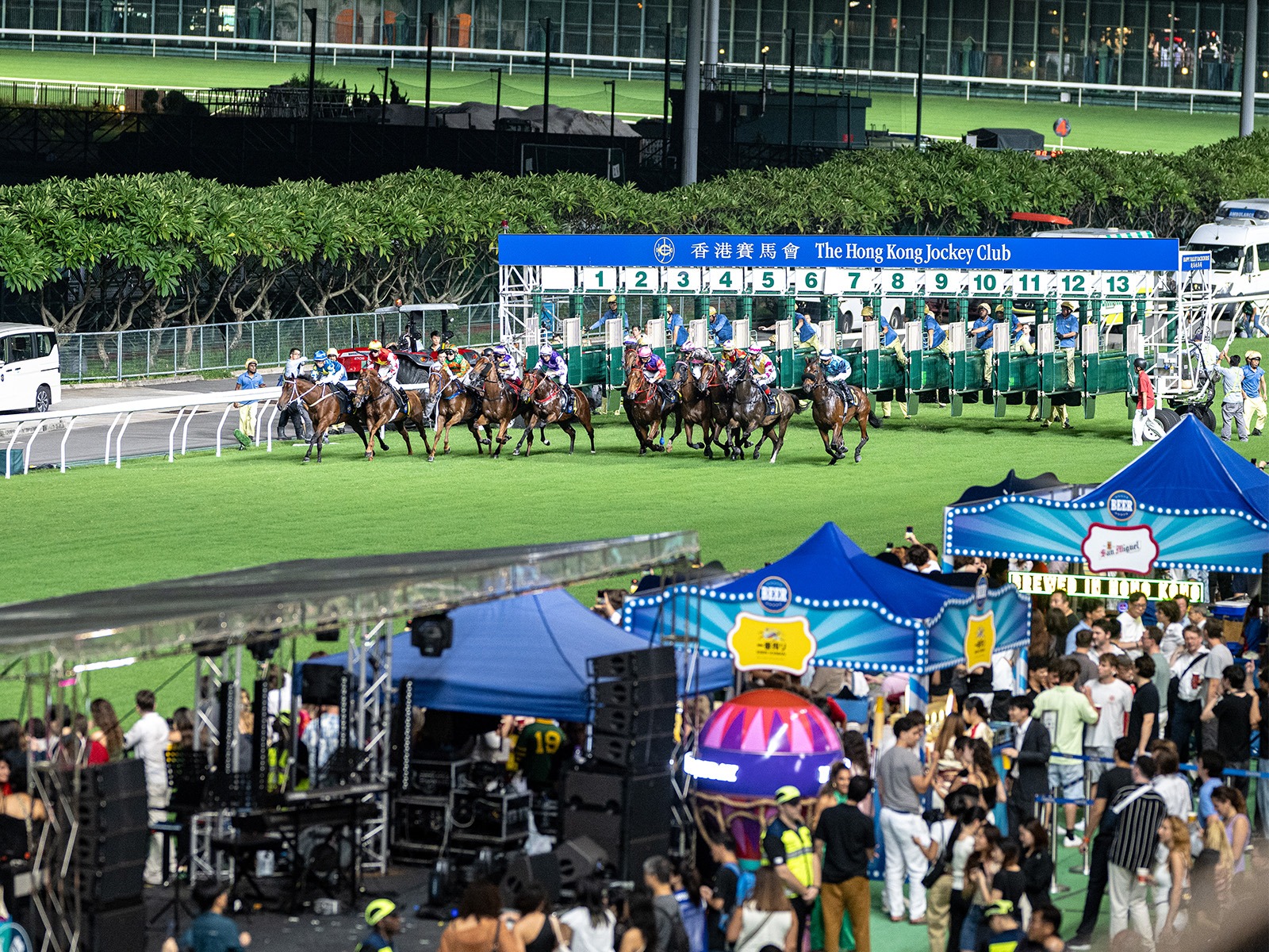 Causeway Bay Handicap at Happy Valley Racecourse – thrilling night of Hong Kong horse racing on 19 November 2025