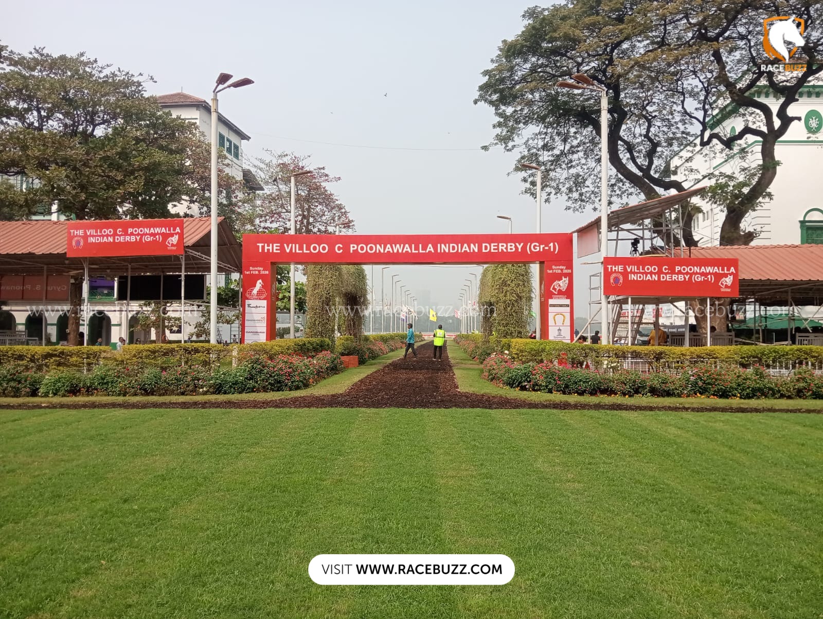 Mumbai Racecards 1 February at Mahalaxmi Racecourse