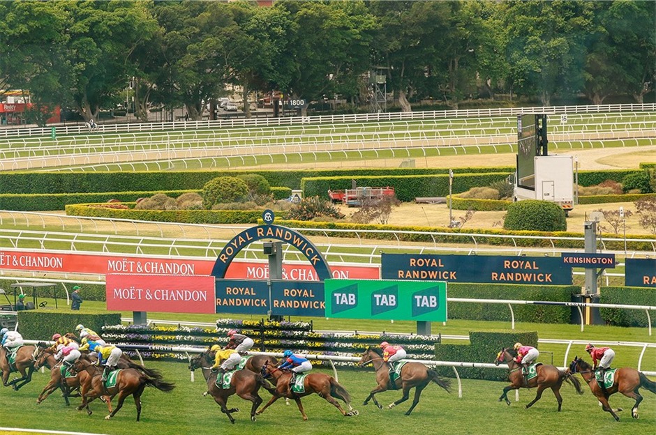Royal Randwick Race Results 3 January featuring Knightsbridge and Mount Bona