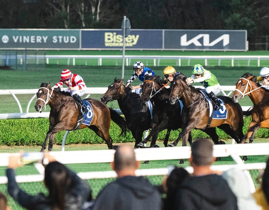 Canterbury Park Race Results 30 January featuring Ivan’s Hero winning the KIA Evening Star