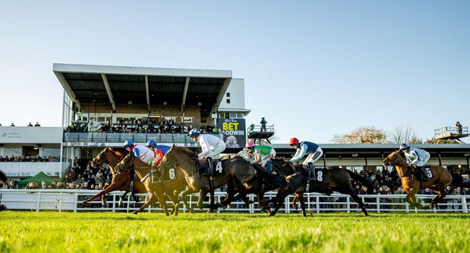 Plumpton Racecards 9 February Bentswood Hub Fighting Child Poverty Raceday