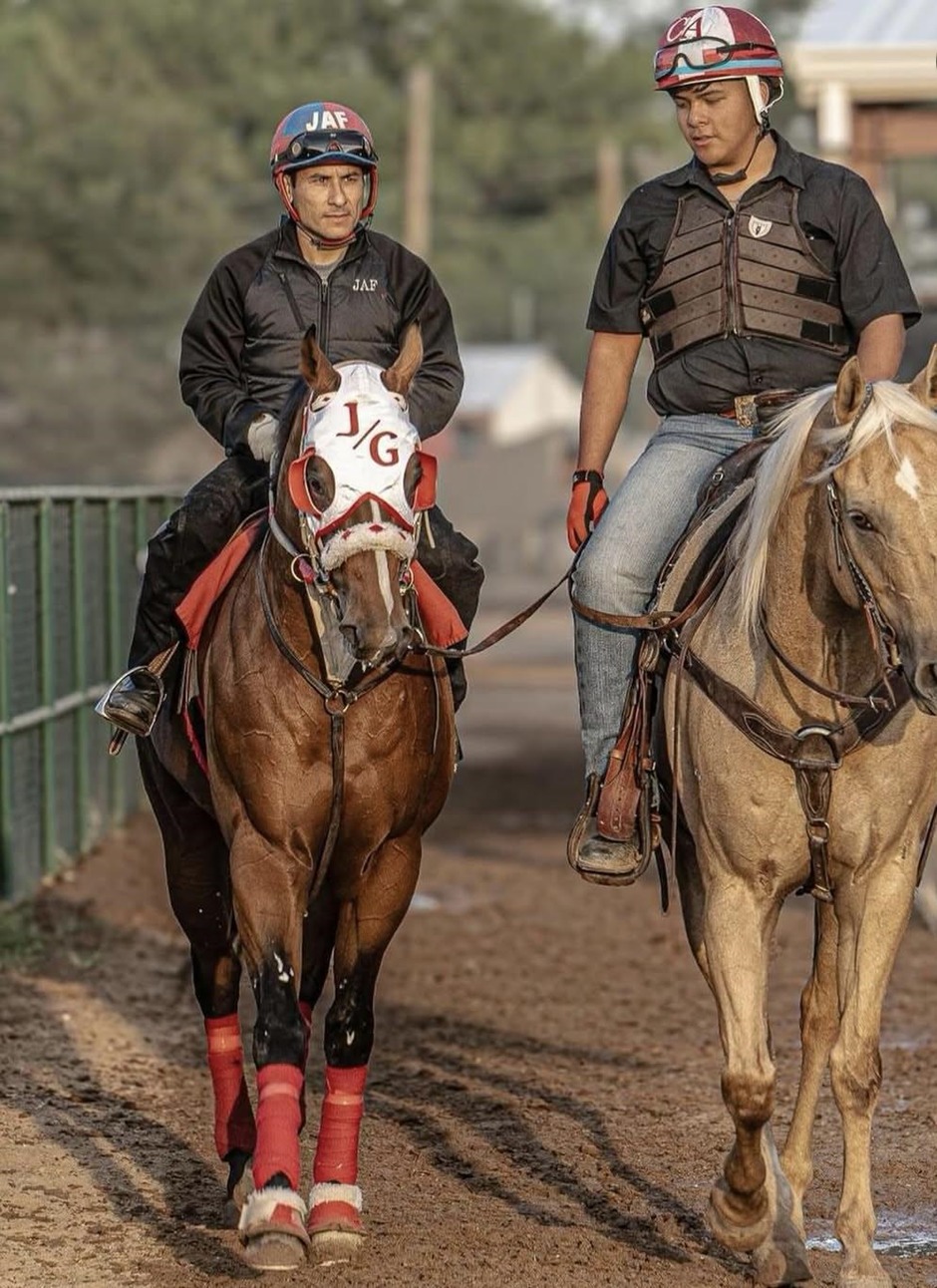 Hidden Force winning at Kempton – Kempton Park Race Results 25 February