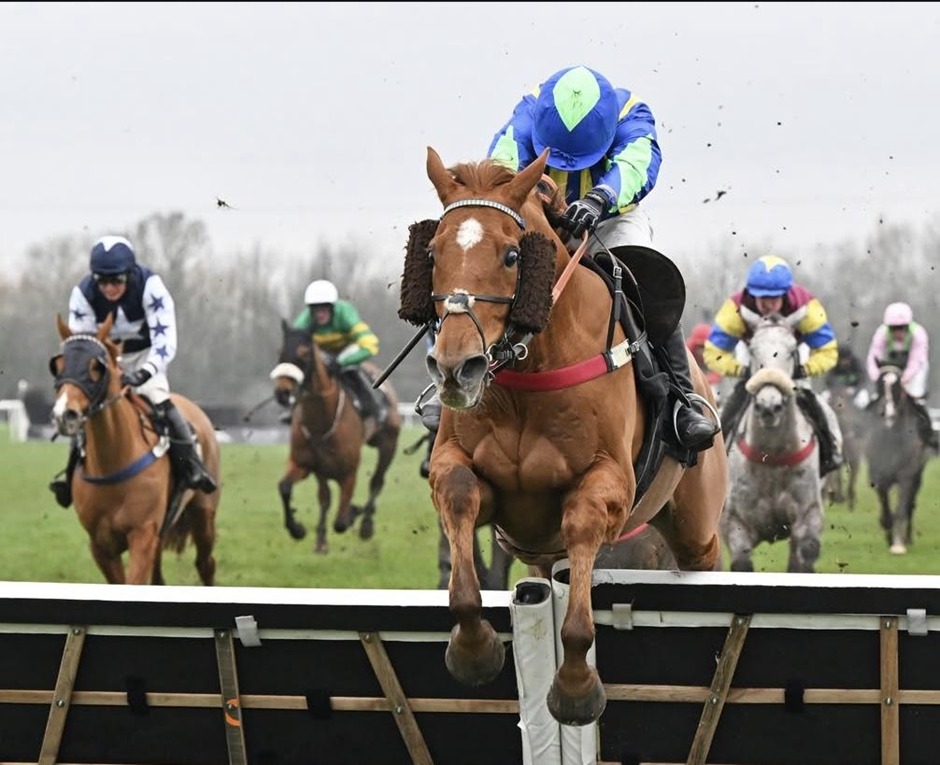 Huntingdon Race Cards 1 March feature race runners at Huntingdon Racecourse