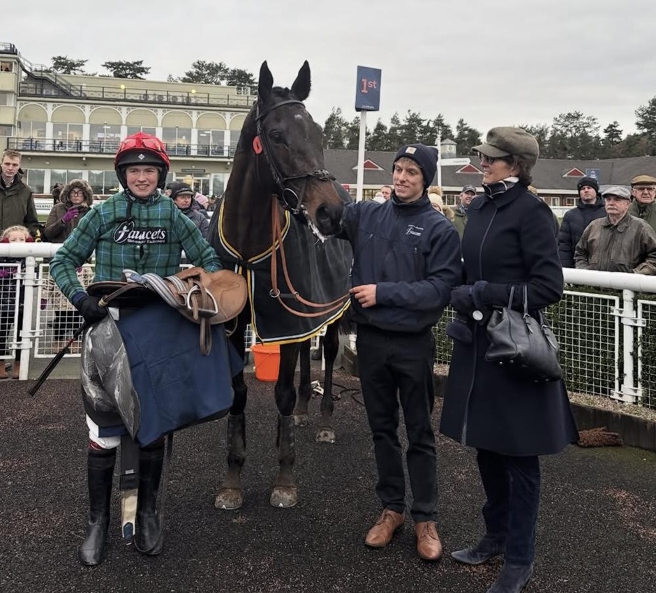 Ludlow racecards 19 March National Hunt racing