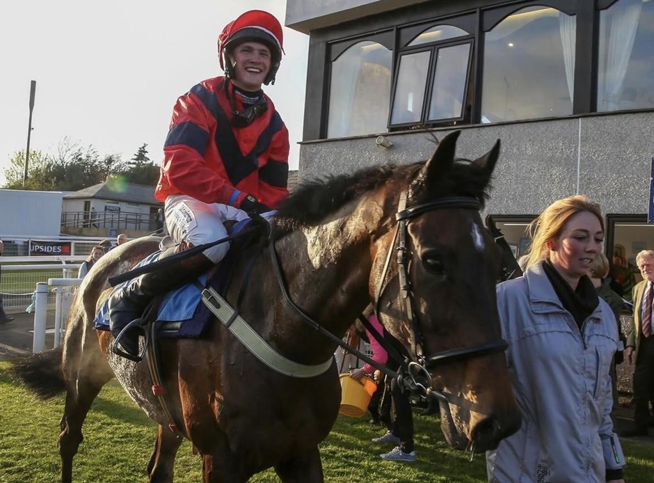 Hexham racecards 25 march jump racing action at Hexham Racecourse