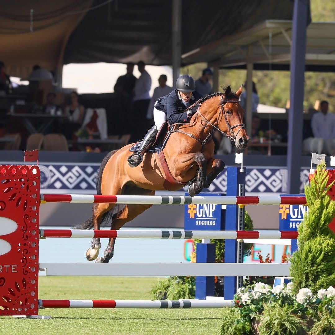 Eugenio Garza Perez riding Chalouries PS during Trofeo Banorte victory at Longines Global Champions Tour Mexico