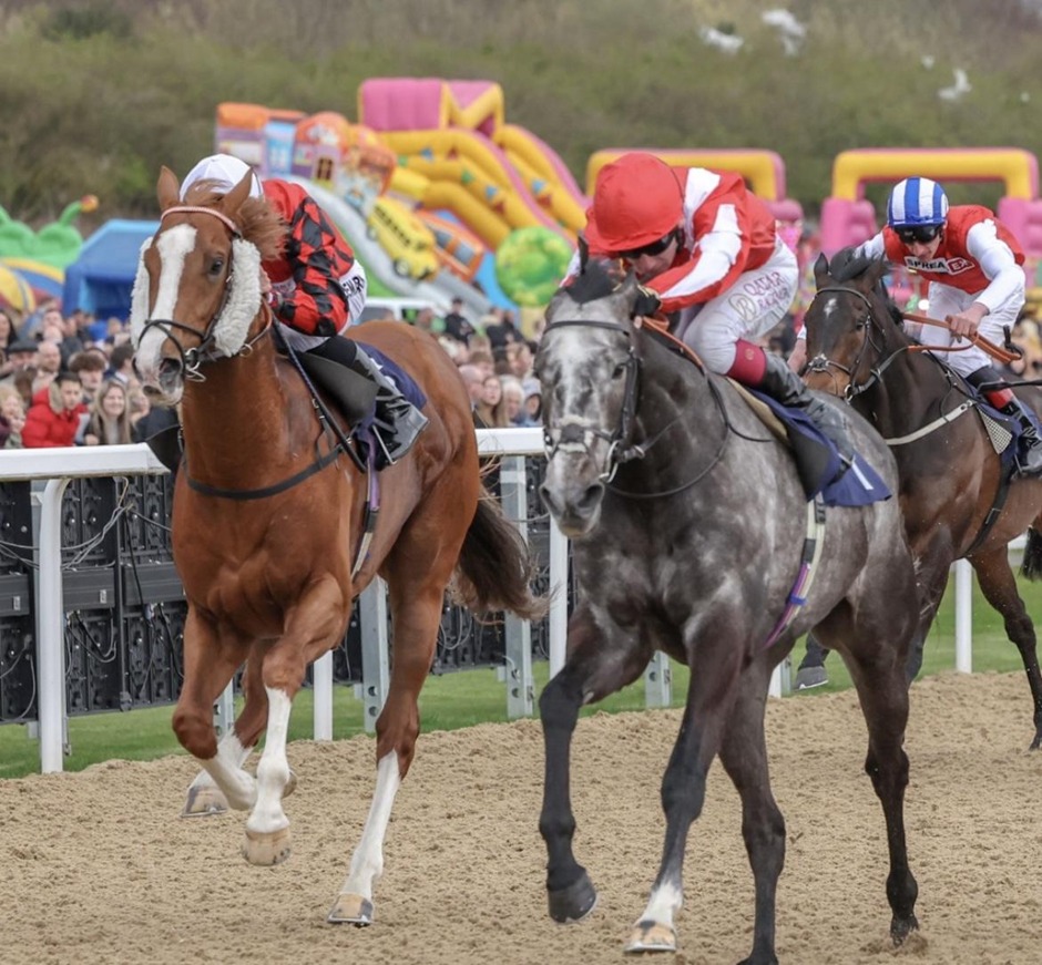 Newcastle racecards 3 April all weather racing action at Newcastle Racecourse