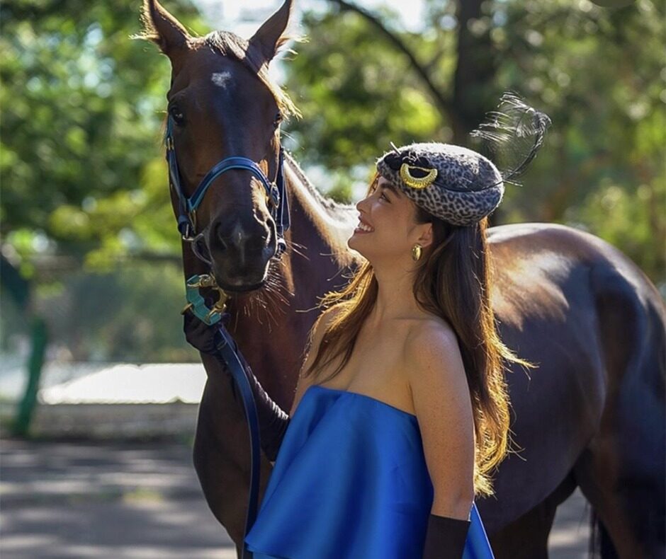 Schweppes Sydney Cup 11 March major staying race in Australia