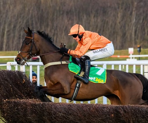Musselburgh Race Results 4 April winners crossing finish line