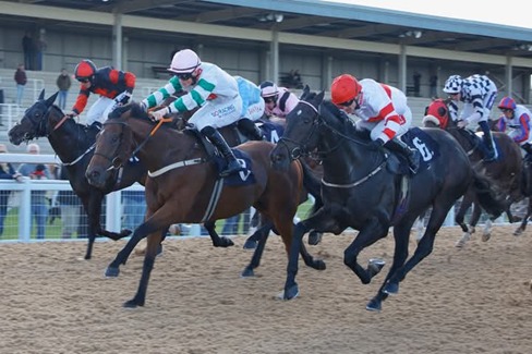 Southwell Race Results 5 April horses competing during seven-race meeting