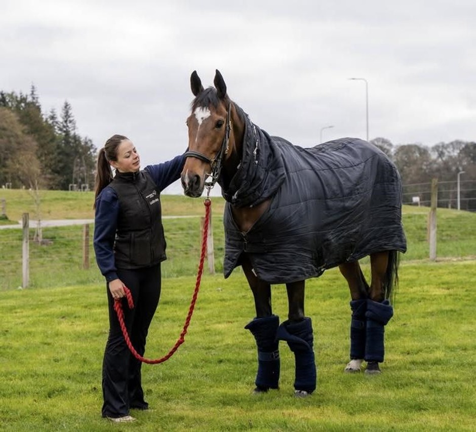 Perth racecards 24 April jump racing action at Perth Racecourse