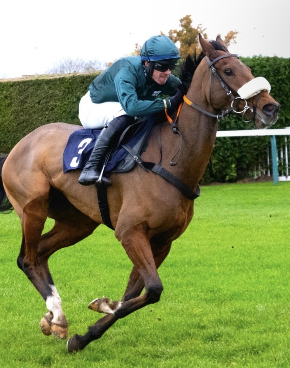 Hereford race results 16 April jump racing action at Hereford Racecourse