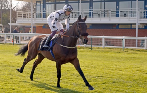 Nottingham Race Cards 26 April racecourse track view before races