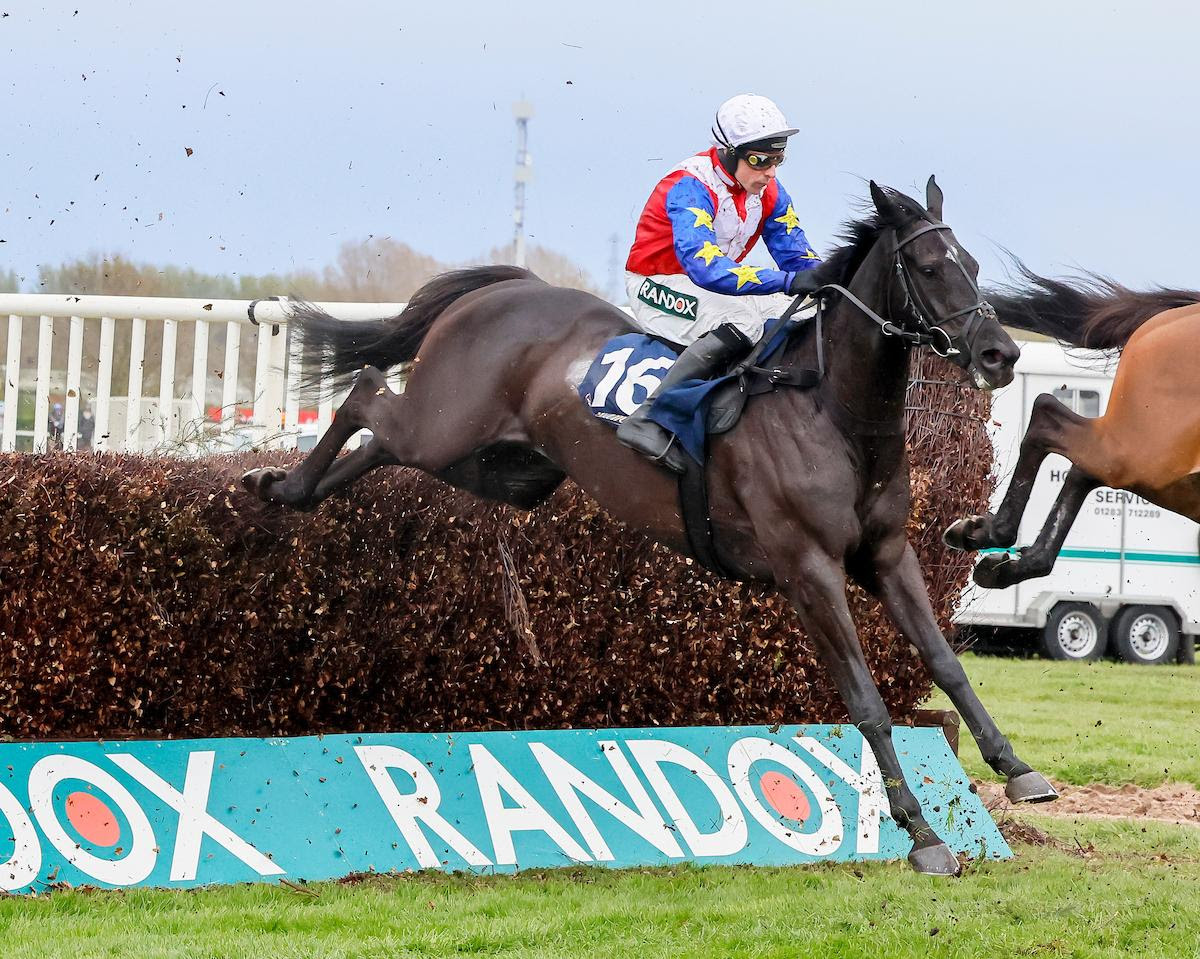 Mr Hope Street winning at Aintree in handicap chase
