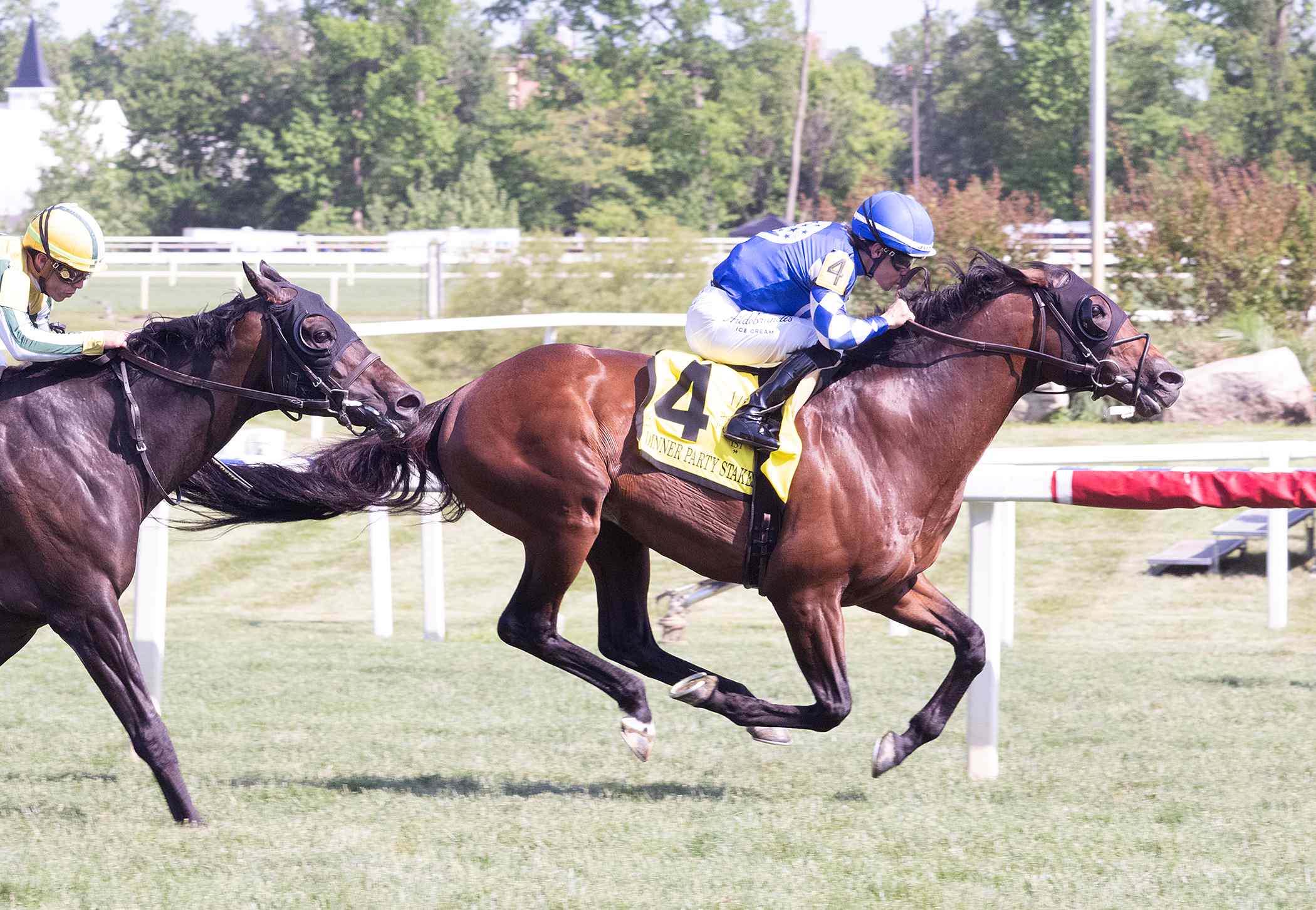 Fort Washington winning the Grade 3 Dinner Party Stakes at Laurel Park