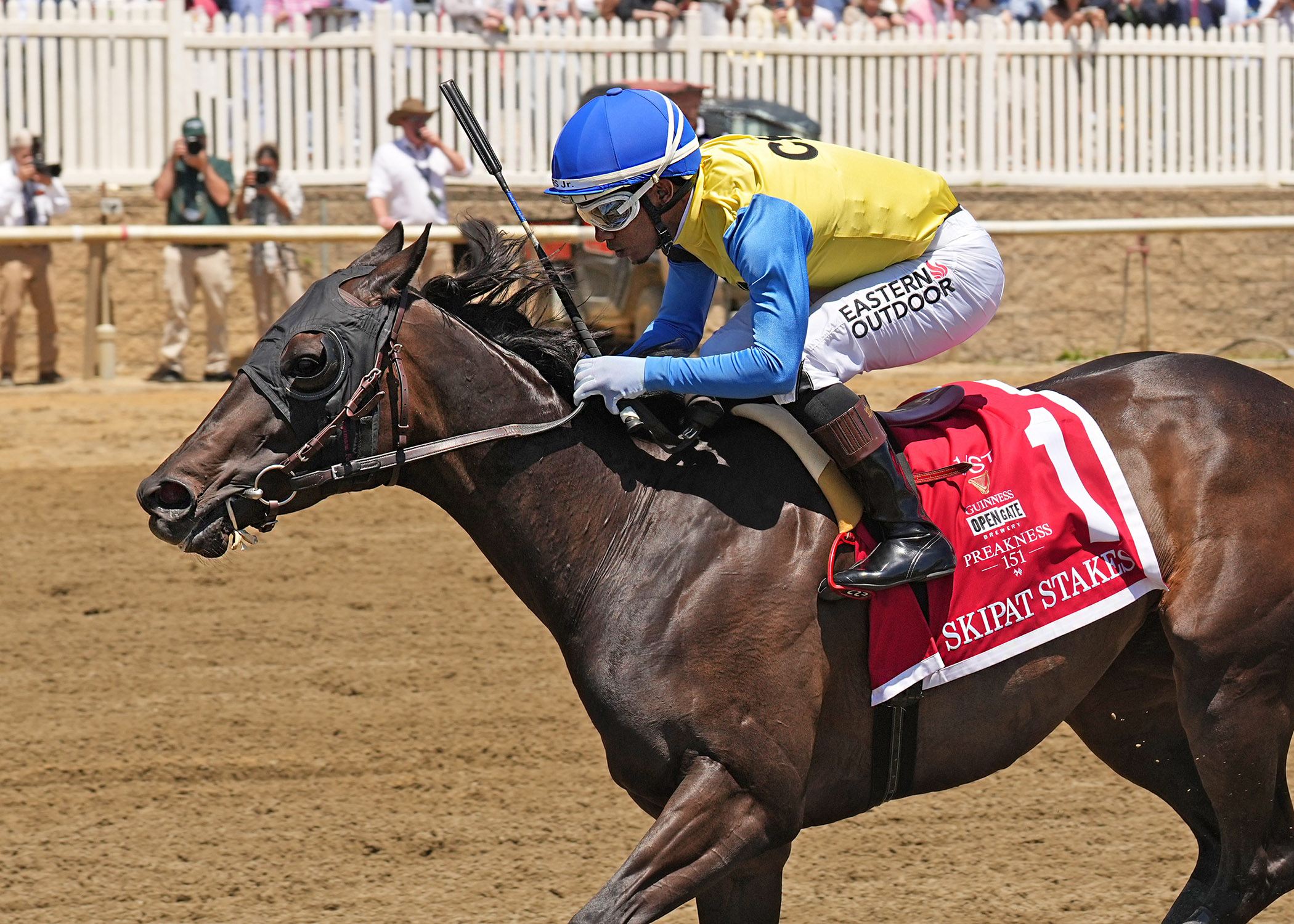 Striker Has Dial winning the Skipat Stakes at Laurel Park under Ricardo Santana Jr