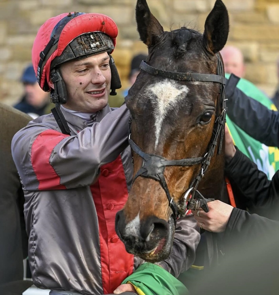 Kelso racecards 6 May Wednesday jump racing action at Kelso Racecourse