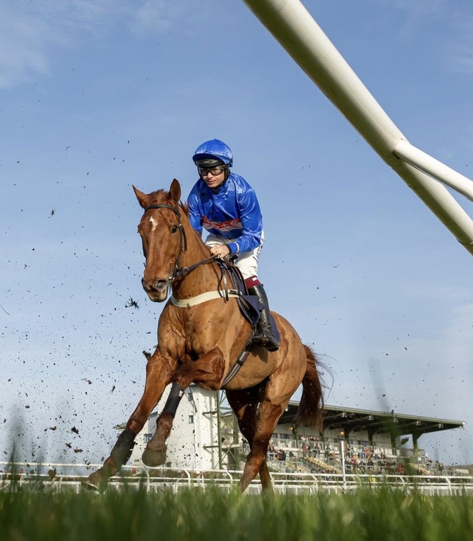Ffos Las racecards 5 May Tuesday jump racing action at Ffos Las Racecourse