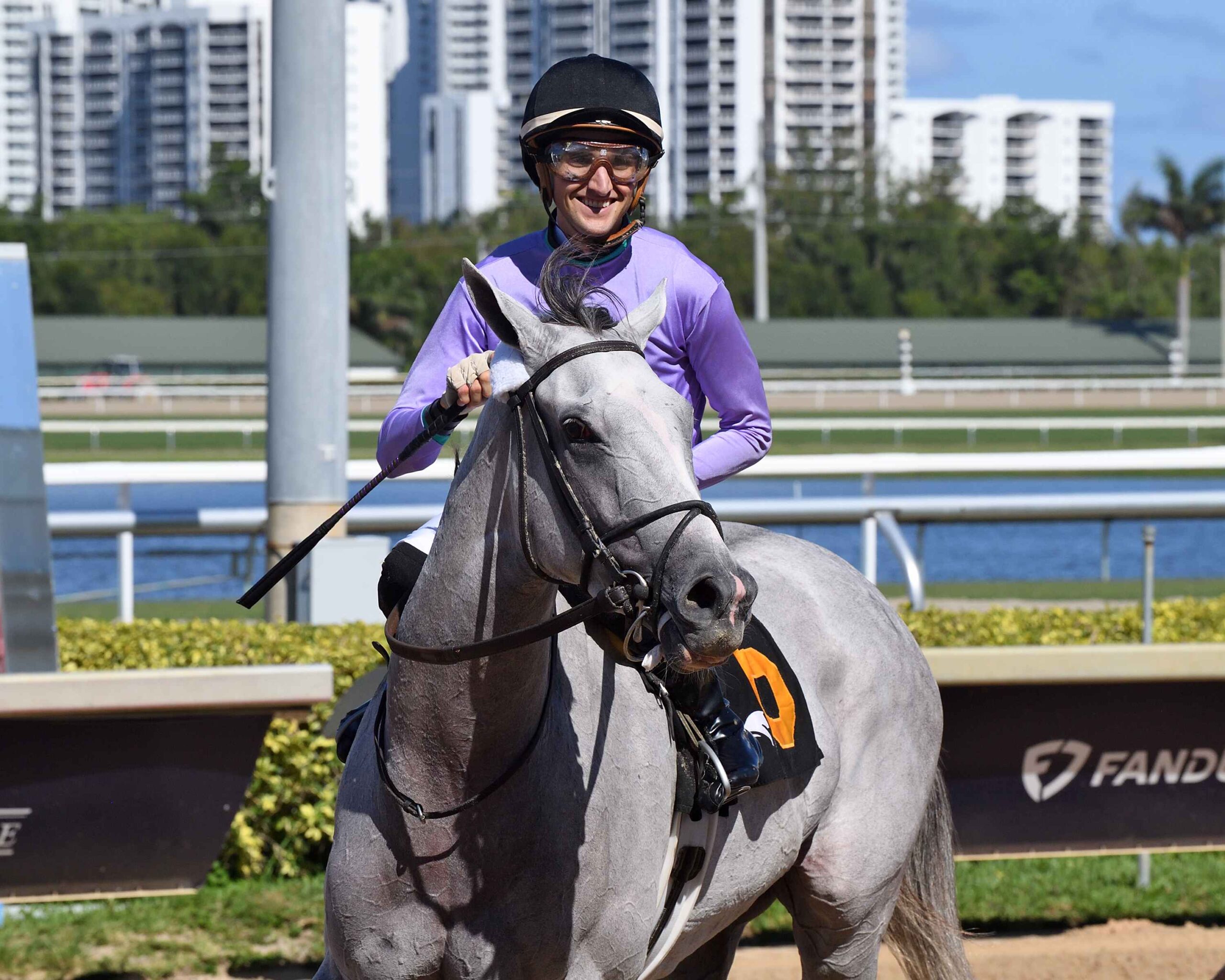 Haute Diva rallies from last to first to win the Martha Washington Stakes at Gulfstream Park.