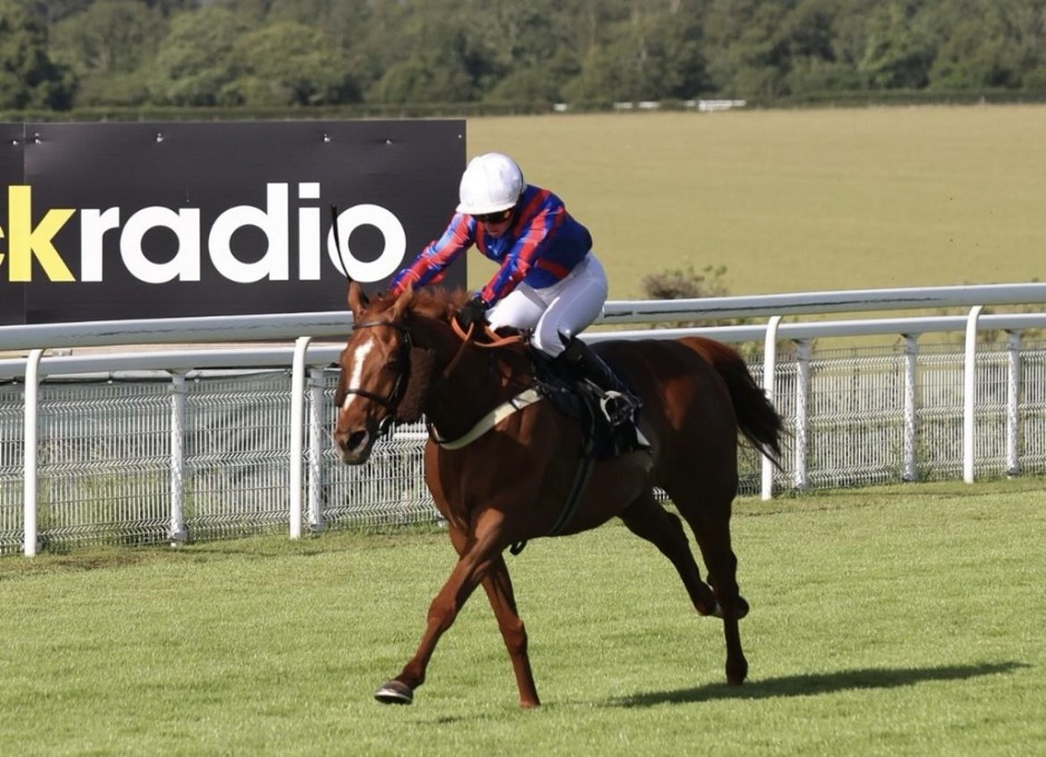 Goodwood racecards 7 June Sunday flat turf racing action at Goodwood Racecourse