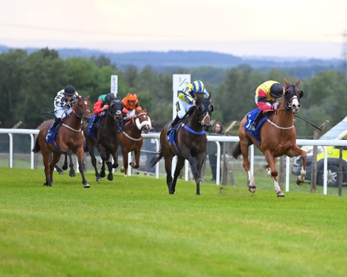 Pontefract Race Results 8 June race meeting at Pontefract Racecourse featuring six races