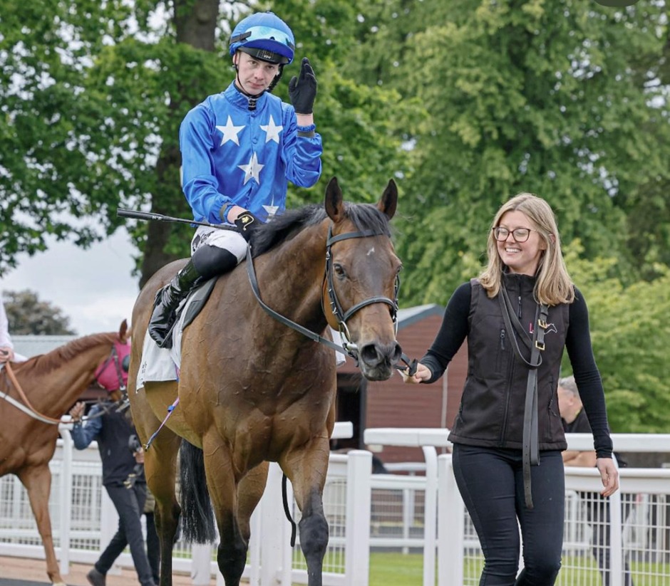 Hamilton Park racecards 25 June Thursday flat turf racing action at Hamilton Park Racecourse