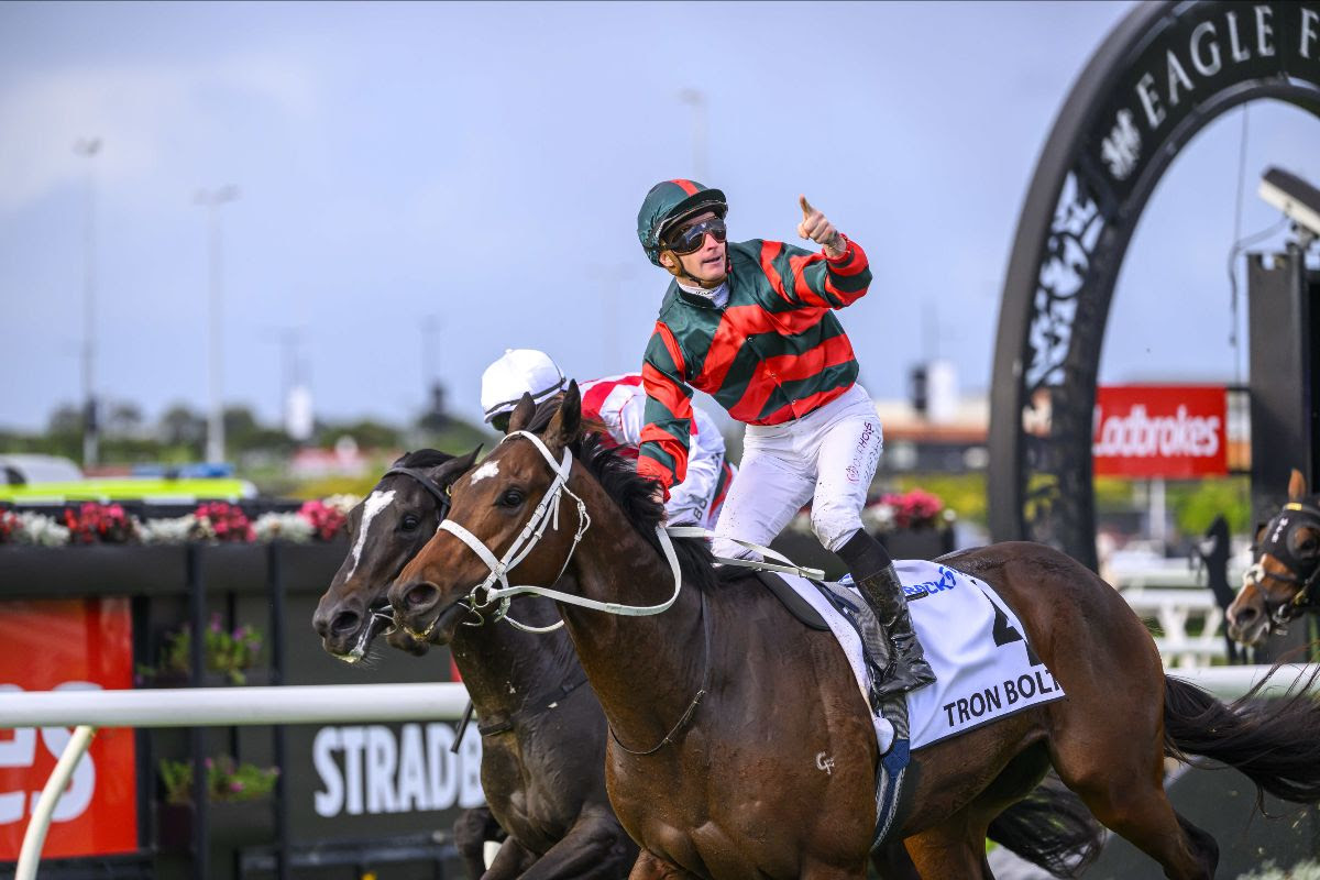 Tron Bolt powering clear in JJ Atkins at Eagle Farm 2026