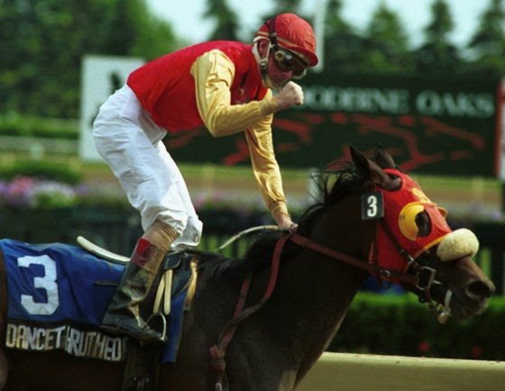 Dancethruthedawn winning the 2001 Queen's Plate under Gary Boulanger at Woodbine.