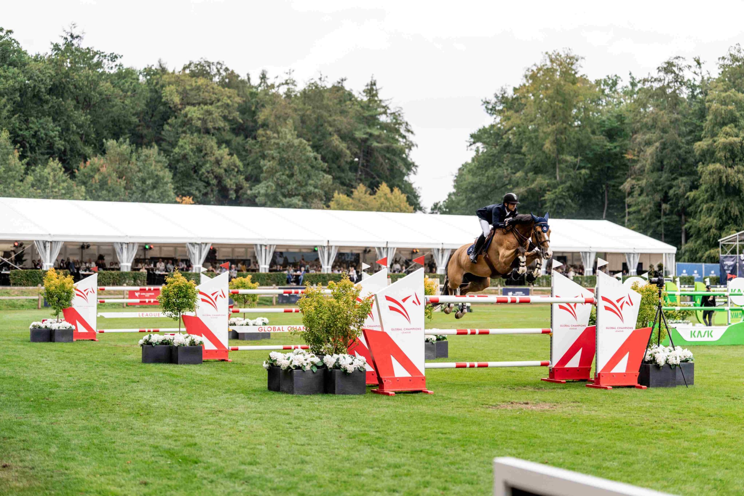 Basel Cosmopolitans celebrate victory in the GCL Riesenbeck Stage 9 after a stunning comeback performance.