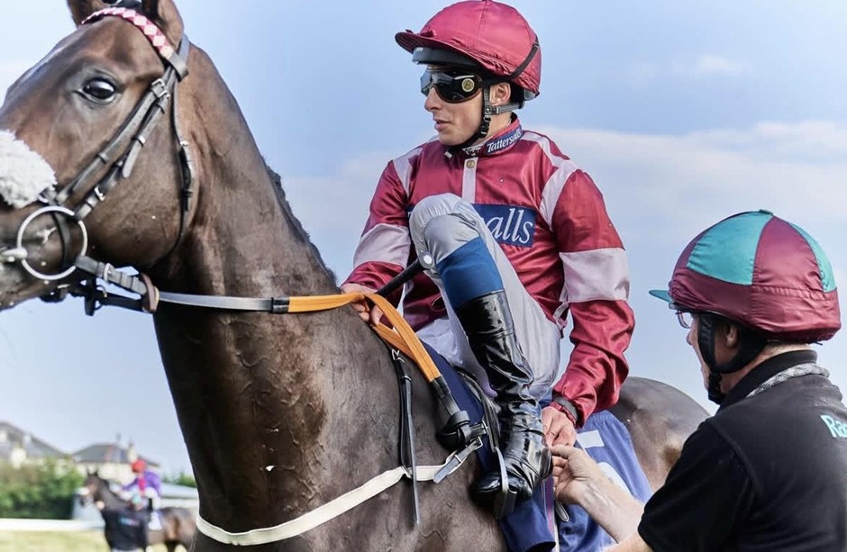 Winning horse crosses the finish line during Great Yarmouth racing on 2 August 2026