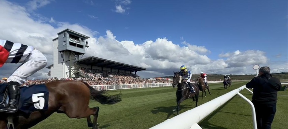 Ffos Las Racecourse Instagram