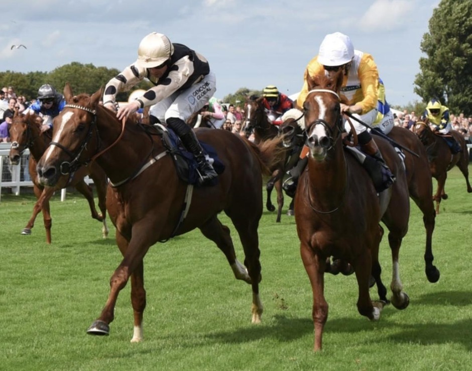 Great Yarmouth race results 30 August 2026 racing action at Great Yarmouth Racecourse