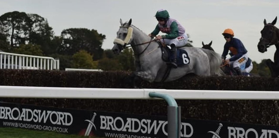 Fontwell Park racecards 22 September 2026 National Hunt racing at Fontwell Park Racecourse