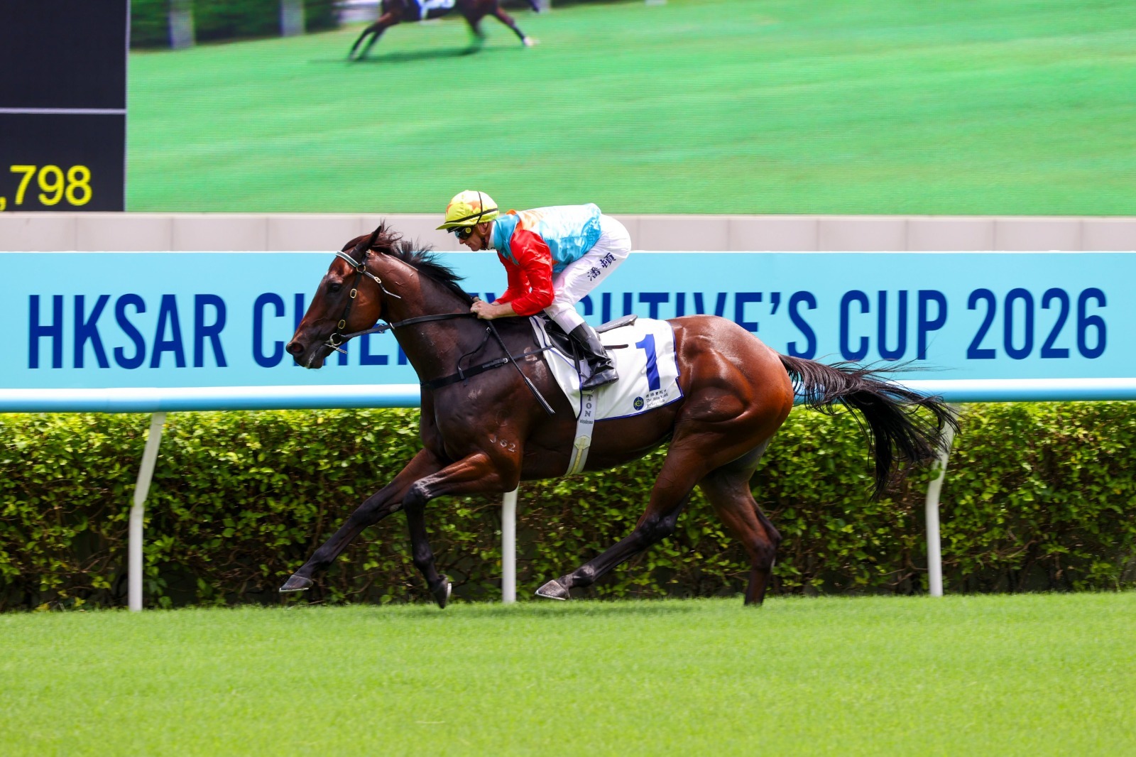 Ka Ying Rising racing at Sha Tin