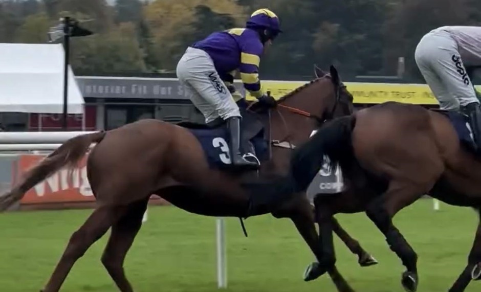 Uttoxeter racecards 16 October 2026 at Uttoxeter Racecourse